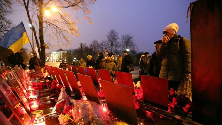 День достоинства и свободы 2019 - вдоль аллеи Героев Небесной Сотни участники зажгут лампады в 18:00