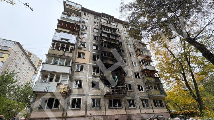 Ще один будинок у Солом'янському районі Києва, який потрапив під удар