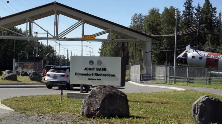 Военная база Joint Base Elmendorf‑Richardson на Аляске, где пройдет встреча Путина и Трампа