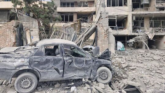 Паника на рынках топлива, будет ли наземная операция в Иране, ЕС не хочет быстро принять Украину. Итоги