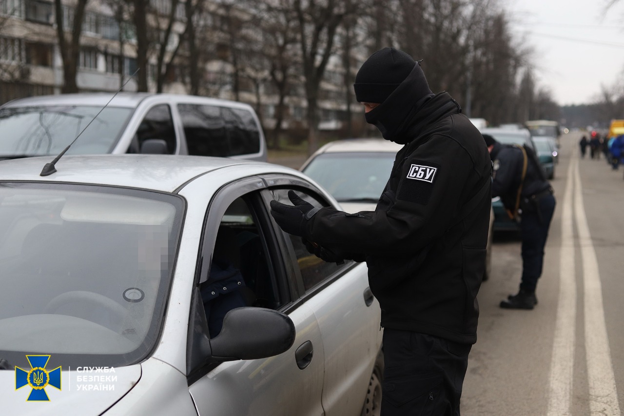 Перевірка документів у Києві