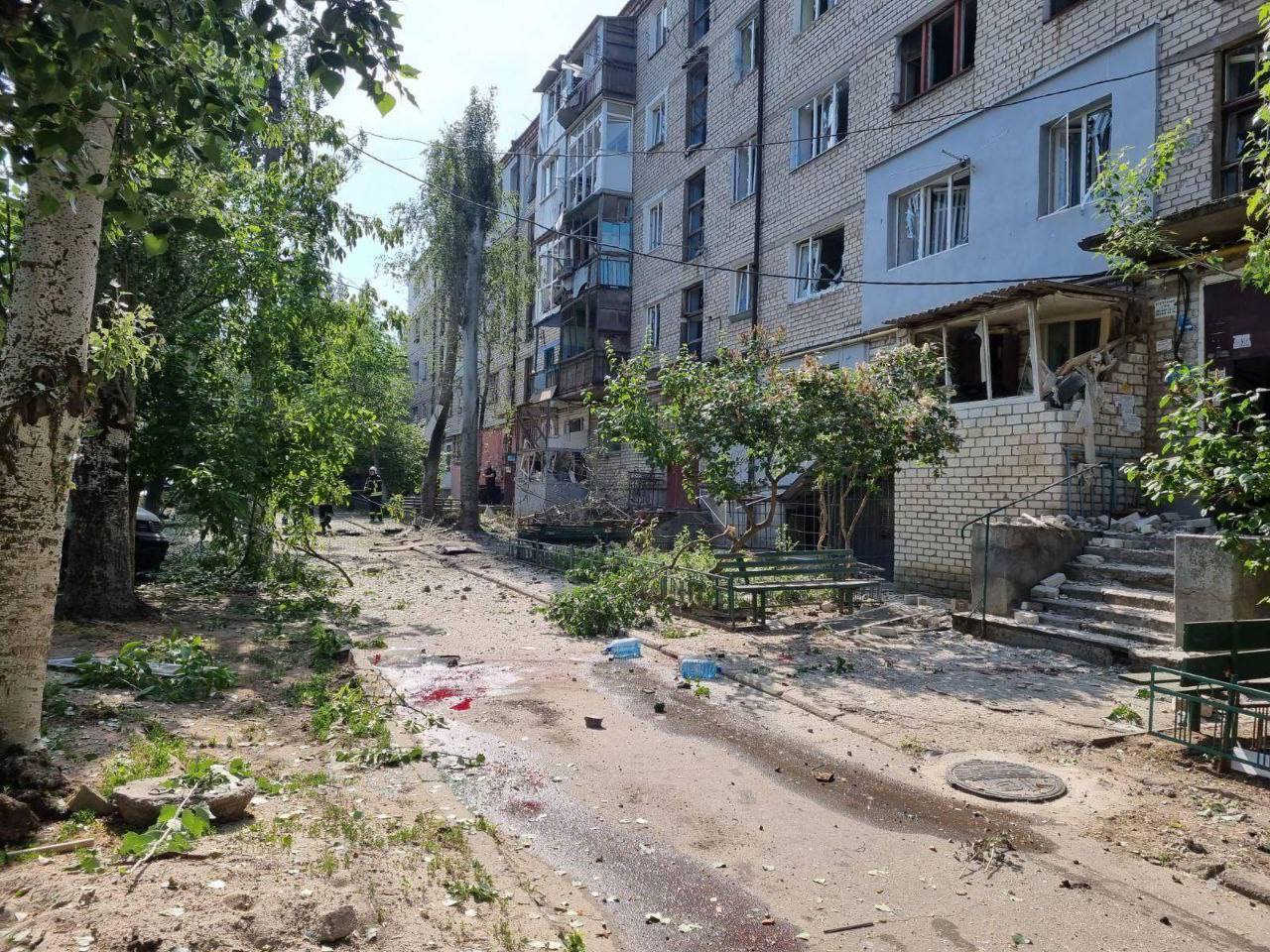 Последствия обстрела в Николаеве