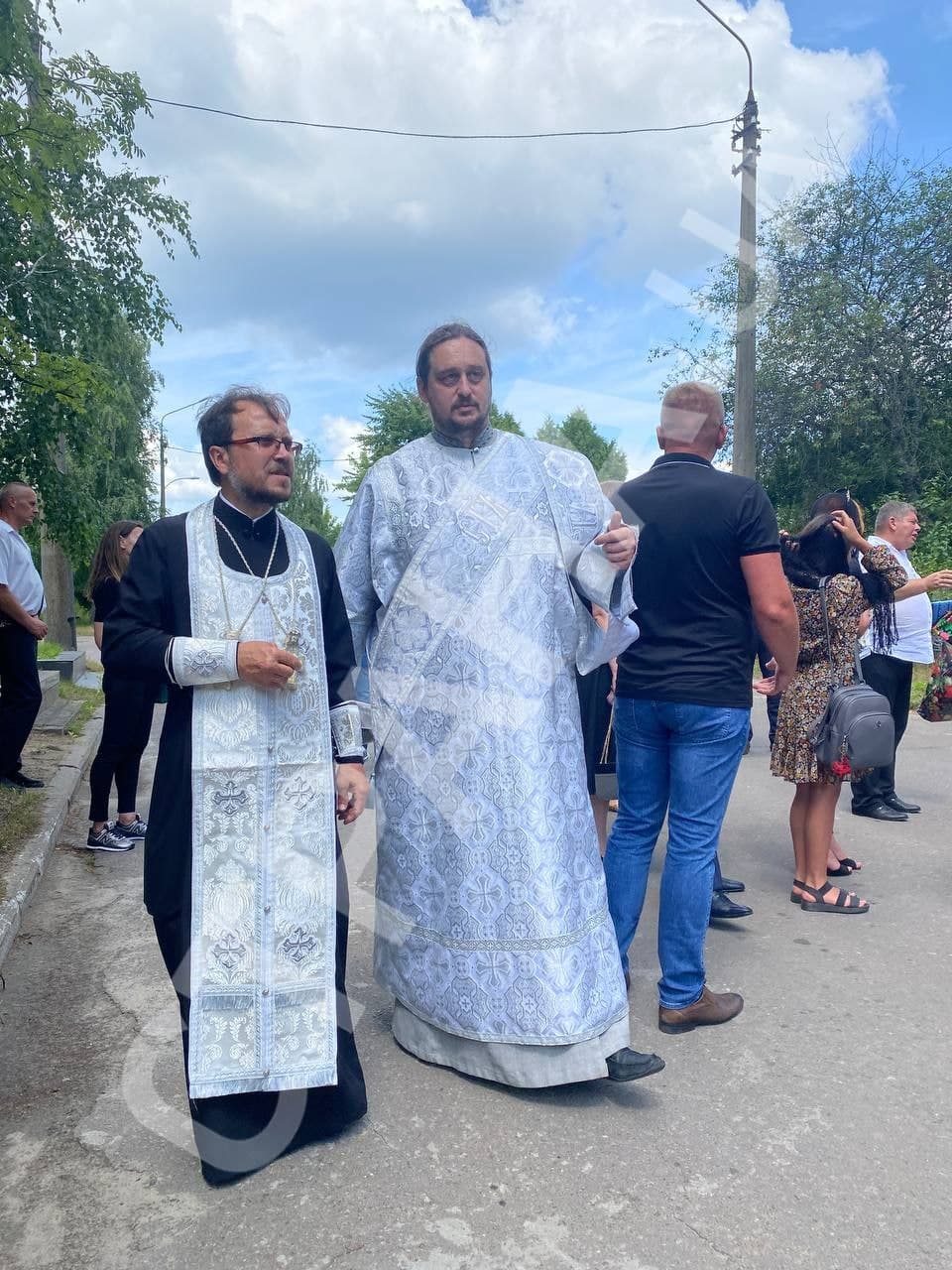 В Киеве похоронили мать Онищенко. Фото: Страна