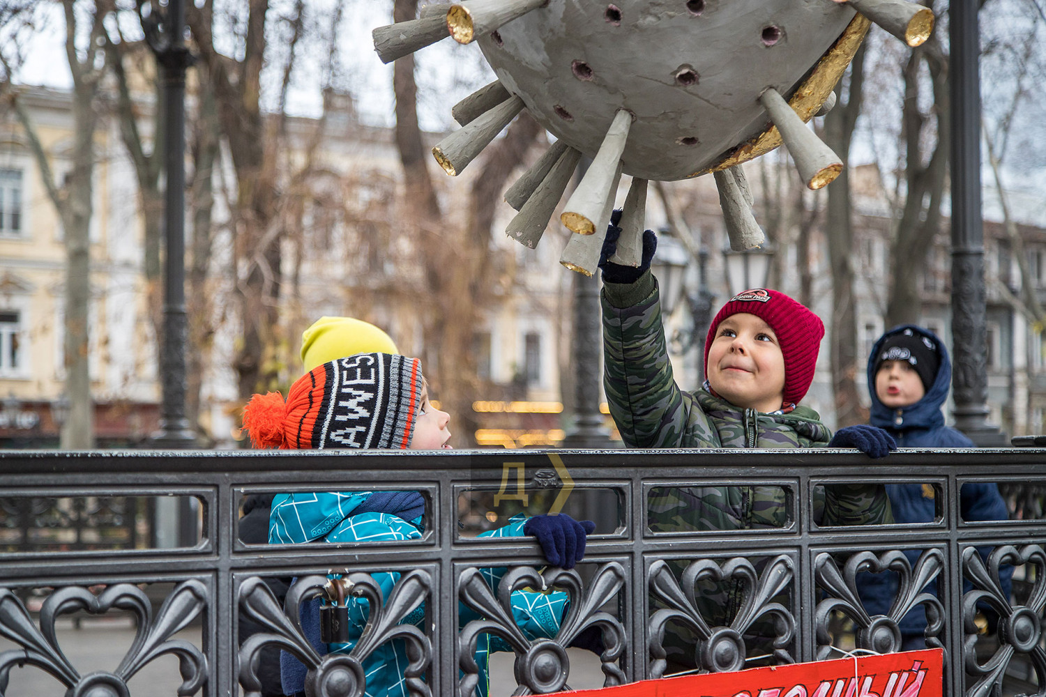 Под влагалищем резвятся дети