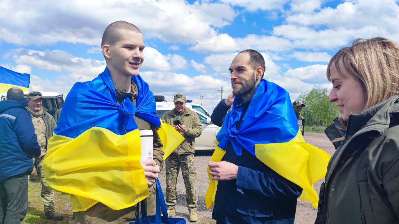 Додому повернулися з полону 45 захисників 