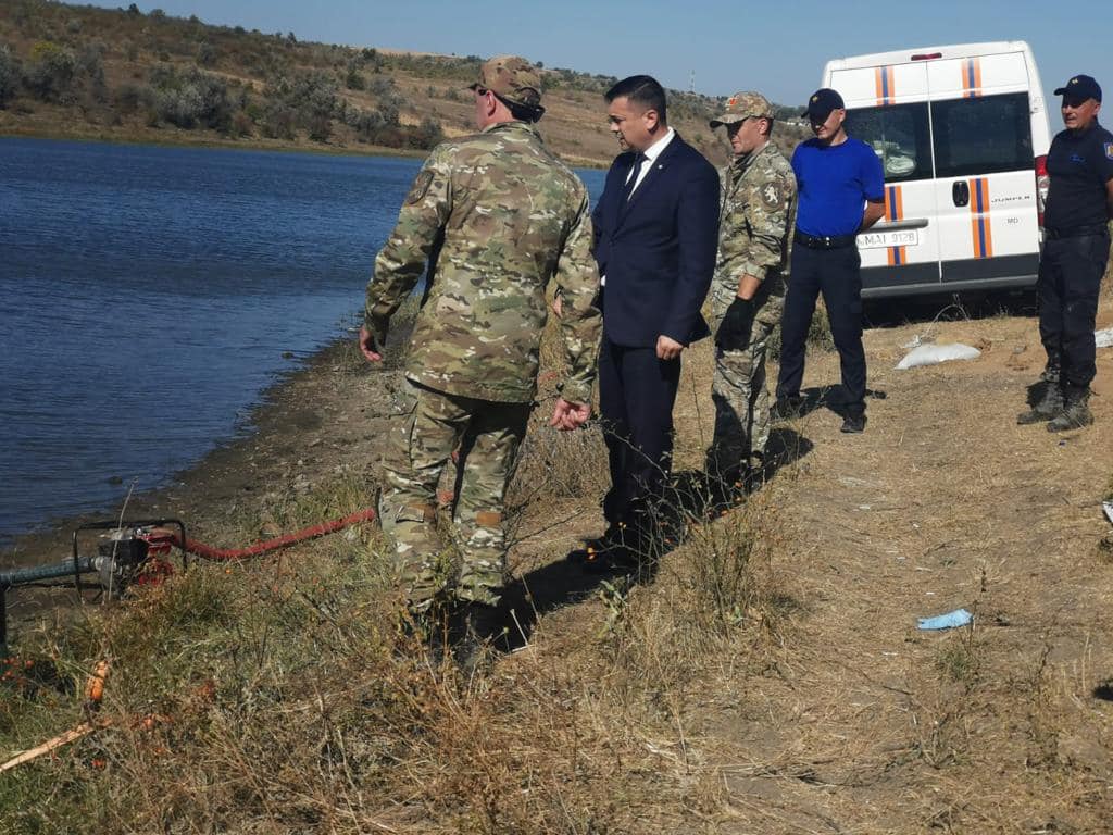 Фото (2) із місця виявлення боєприпасу. Джерело - facebook.com/MinisterulAfacerilorInterneRM