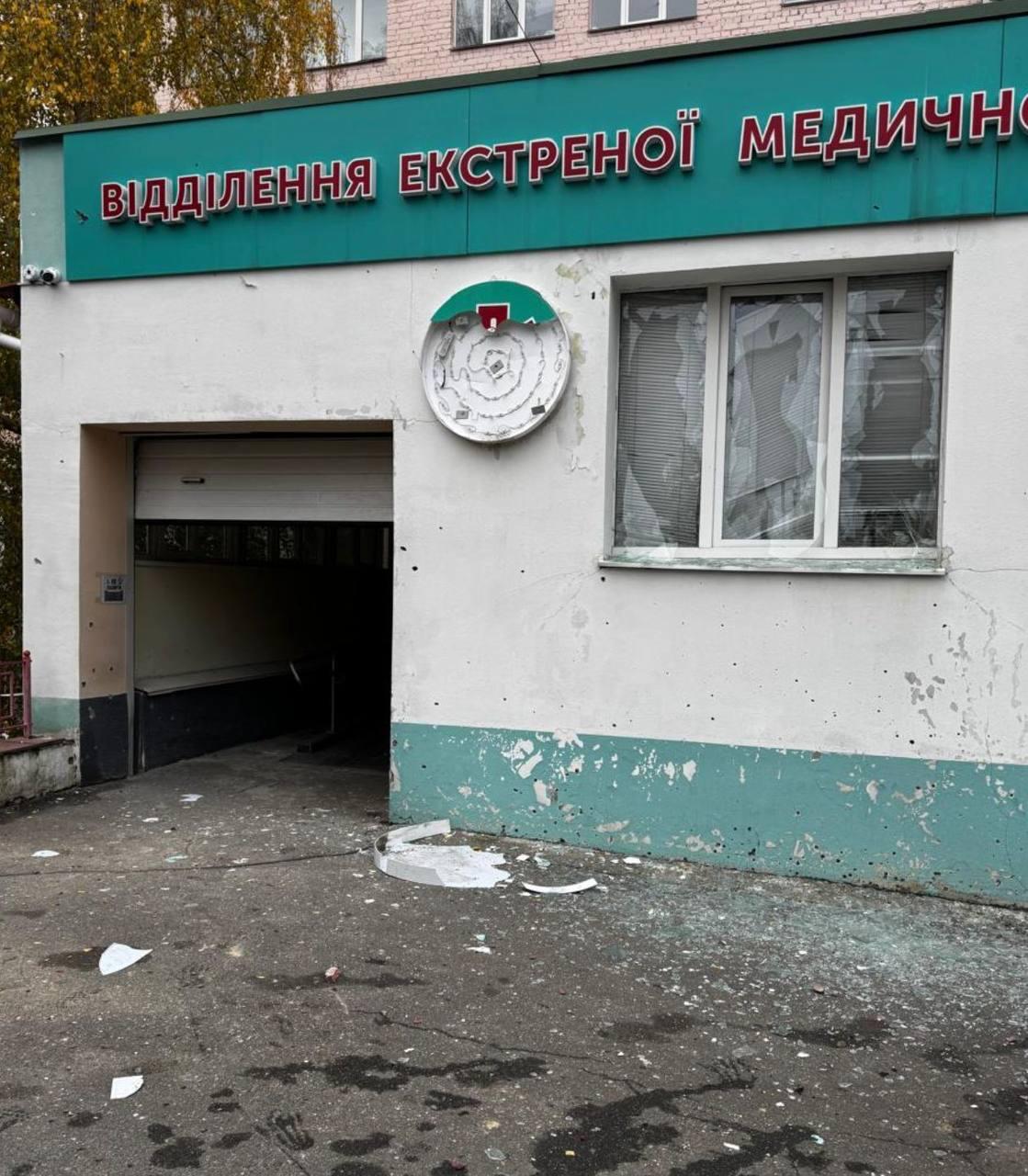 Фото наслідків удару по Новгород-Сіверському Чернігівській області. Джерело - Телеграм
